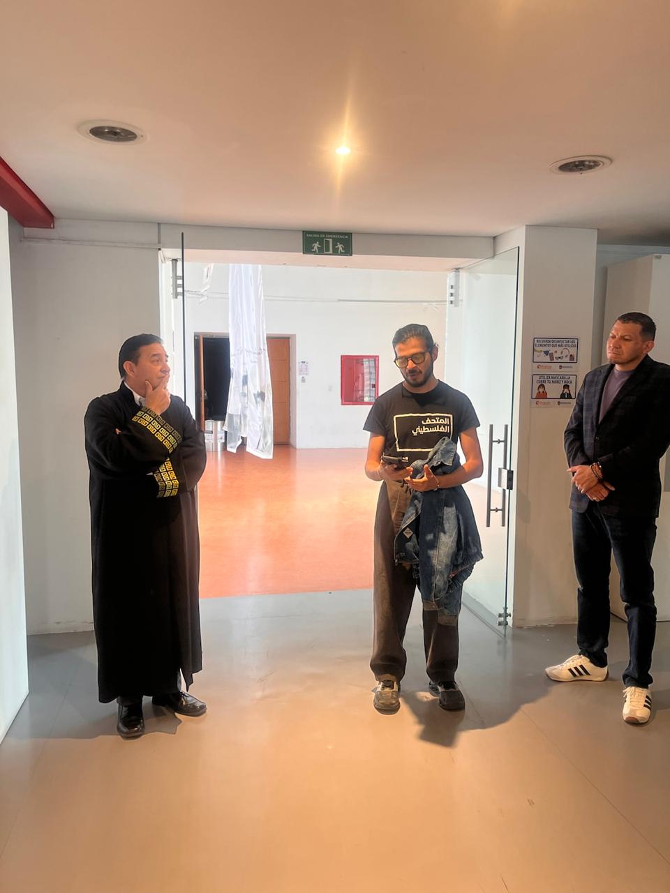 Galeria: INSTALACIÓN EXPOSICIÓN "RENACER POR EL RESPETO A LA VIDA
